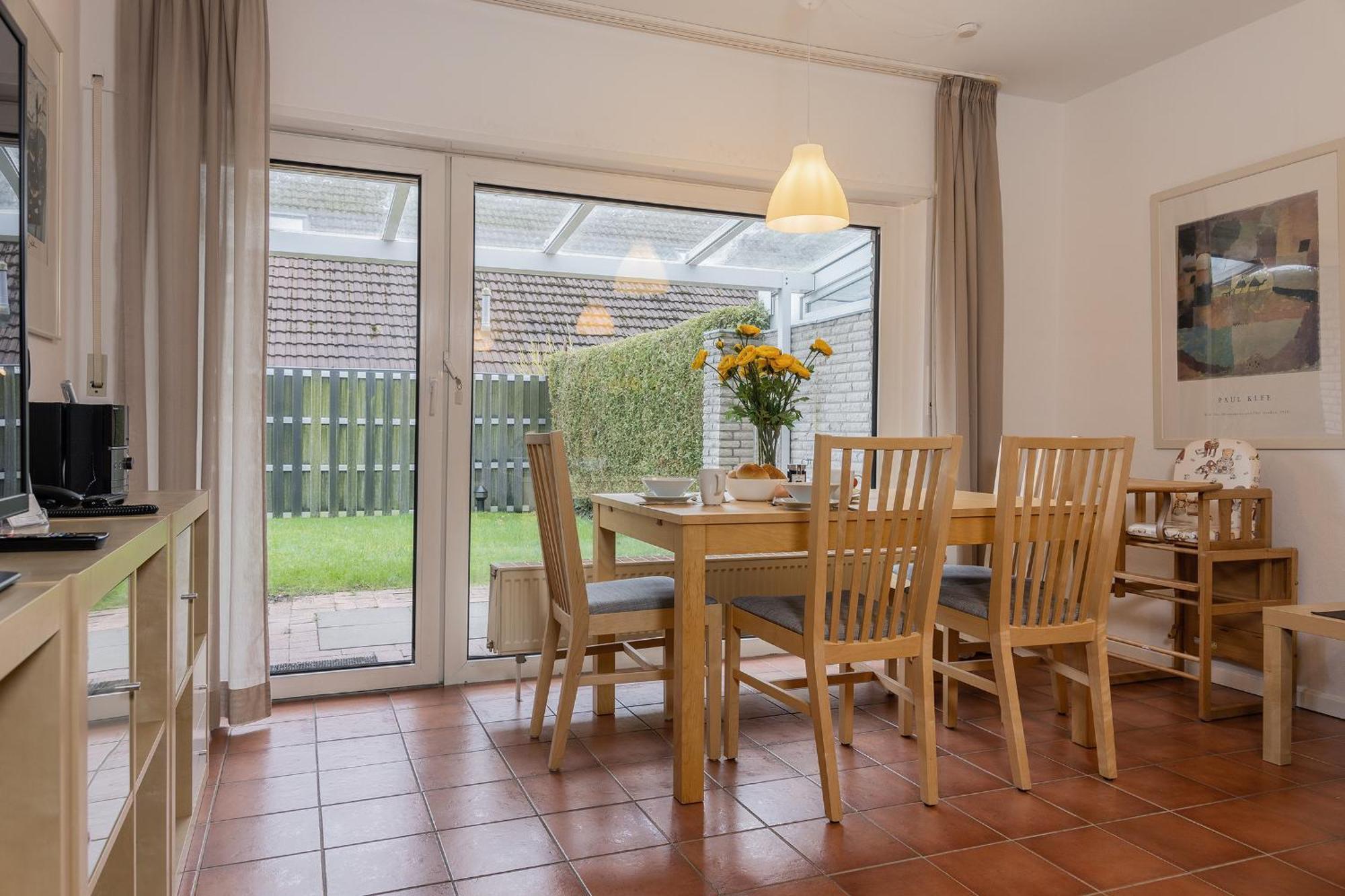 Haus Harle 50201 Ferienwohnung Harle 1 Harlesiel Exterior foto